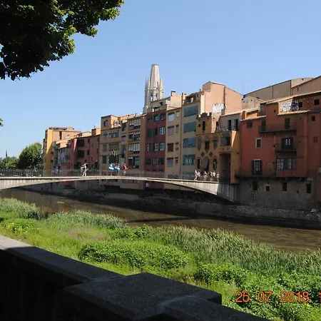 Dreams Placa Independencia * Girona